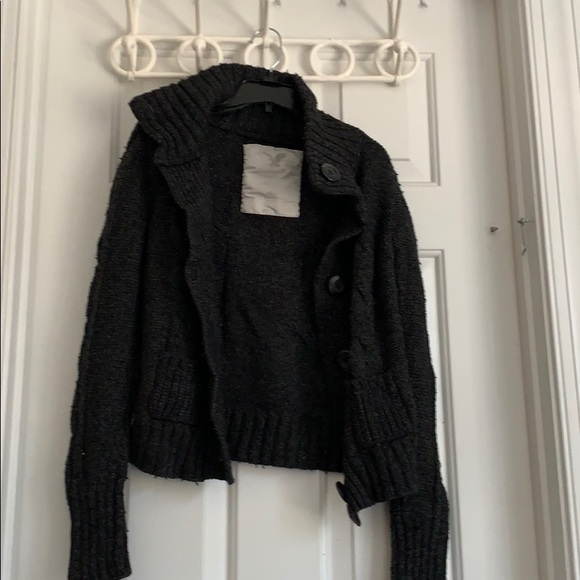 black jacket - Picture 3 of 3